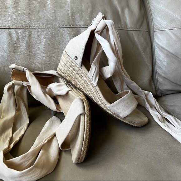 UGG Trina Wedge Sandals Nude Size 9.5 - Picture 2 of 11
